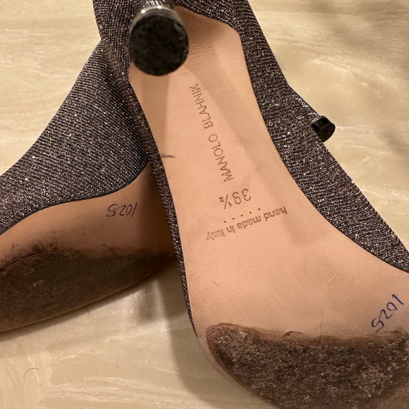 Manolo Blahnik Silver Embellished Pumps - Picture 7 of 11